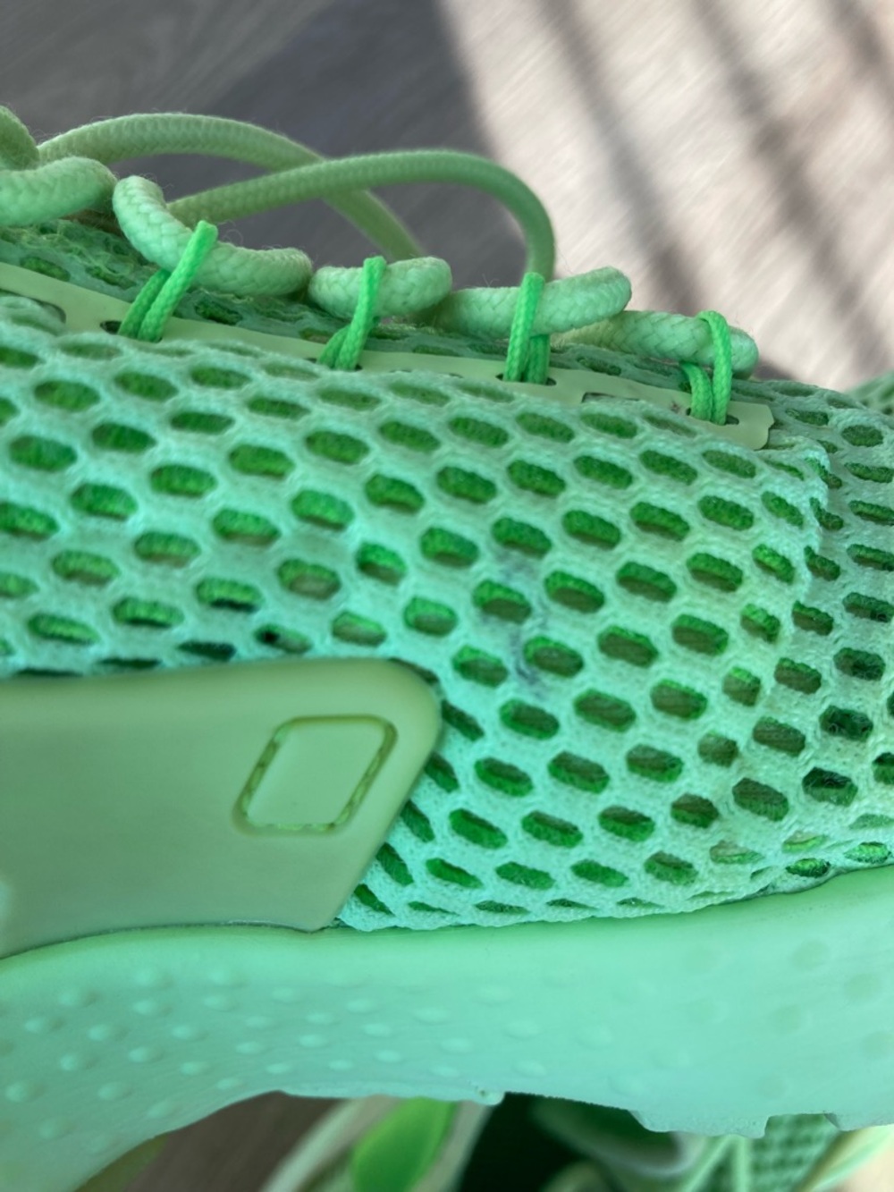 Y2K Nike Air Huarache Run neon green sneakers women’s 7 - Picture 8 of 9